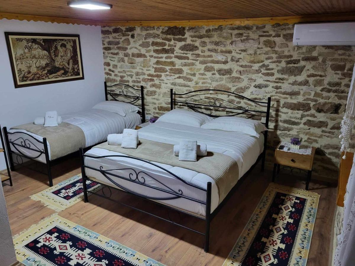 Guest House Hasko Gjirokastër 외부 사진