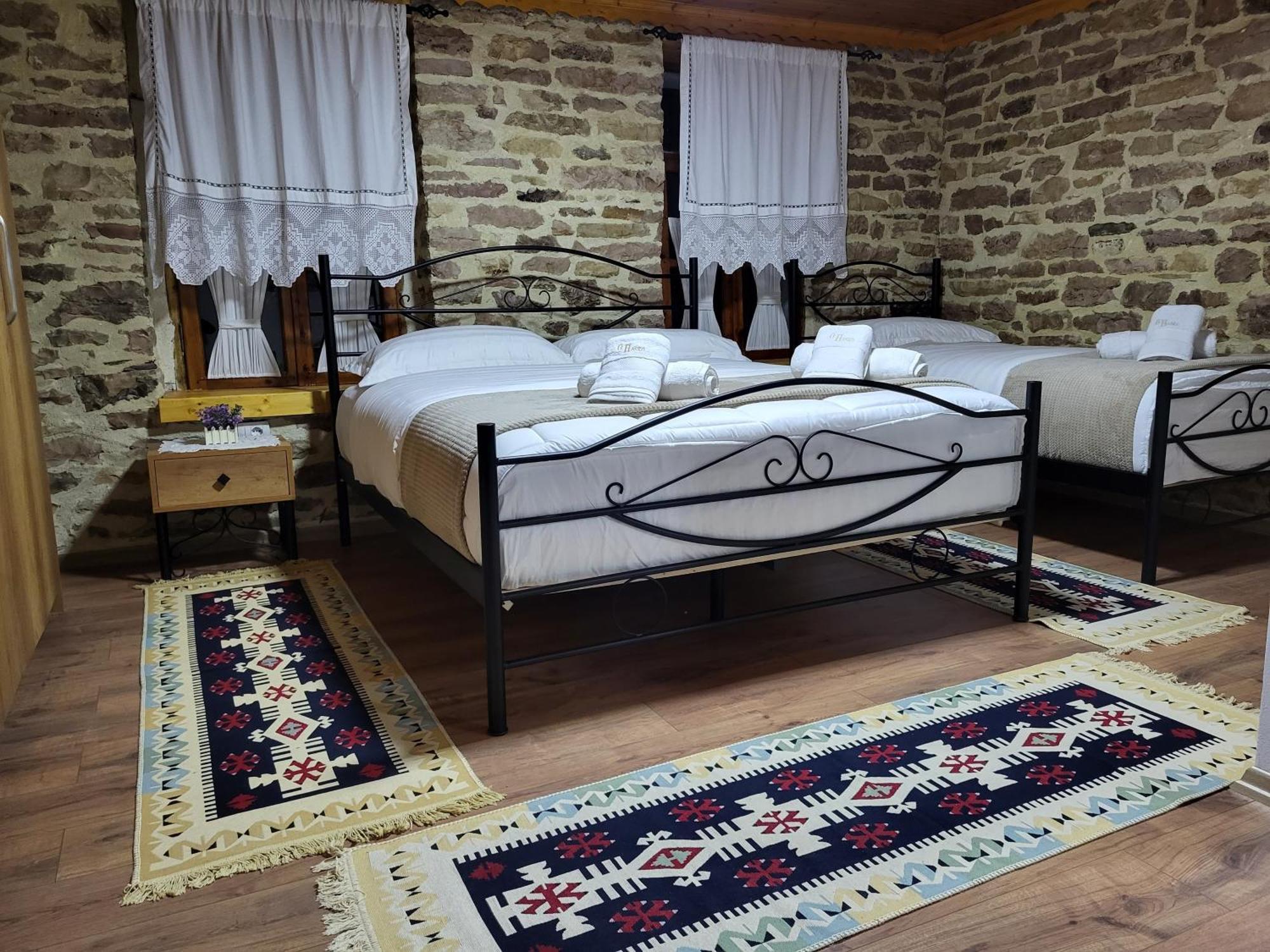 Guest House Hasko Gjirokastër 외부 사진