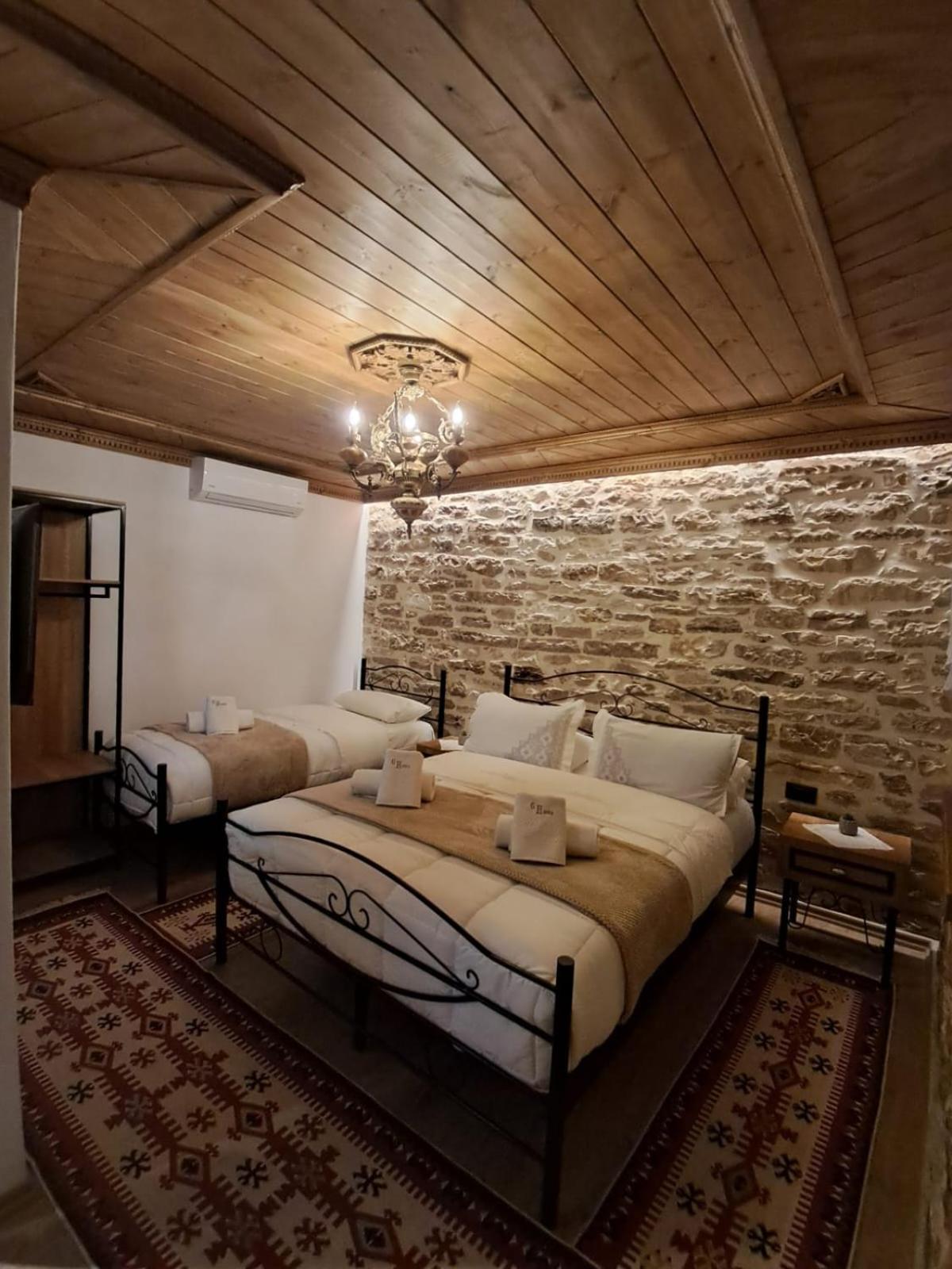 Guest House Hasko Gjirokastër 외부 사진